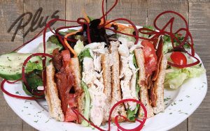 Club sandwich et Frites spirales