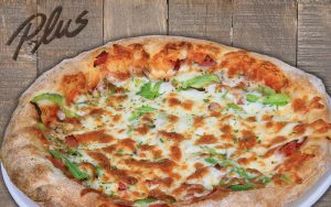 Pizza garnie (10 po) et Salade César