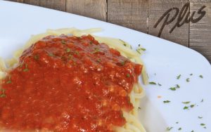 Spaghetti sauce à la viande et Salade César